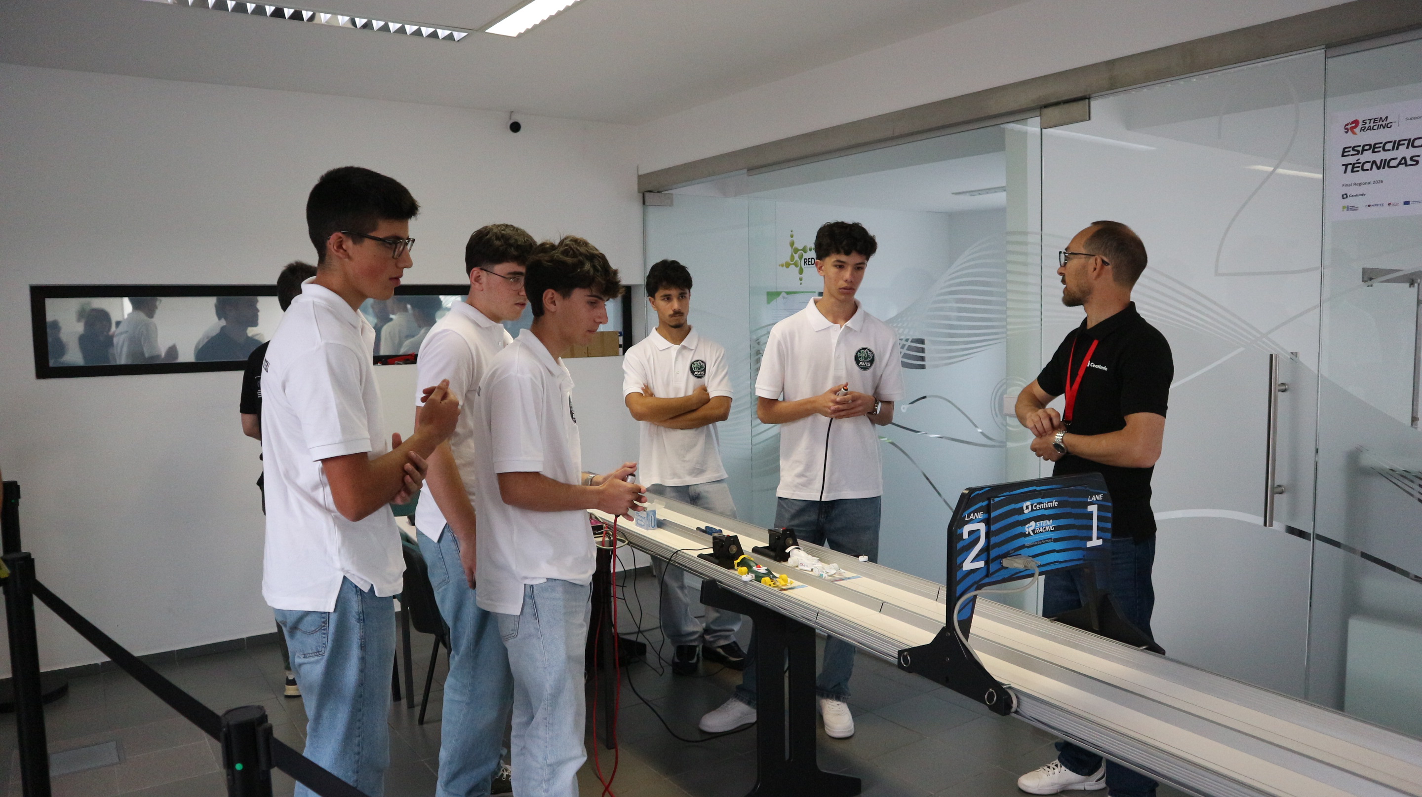 Contacto da Laika Racing com outra equipa