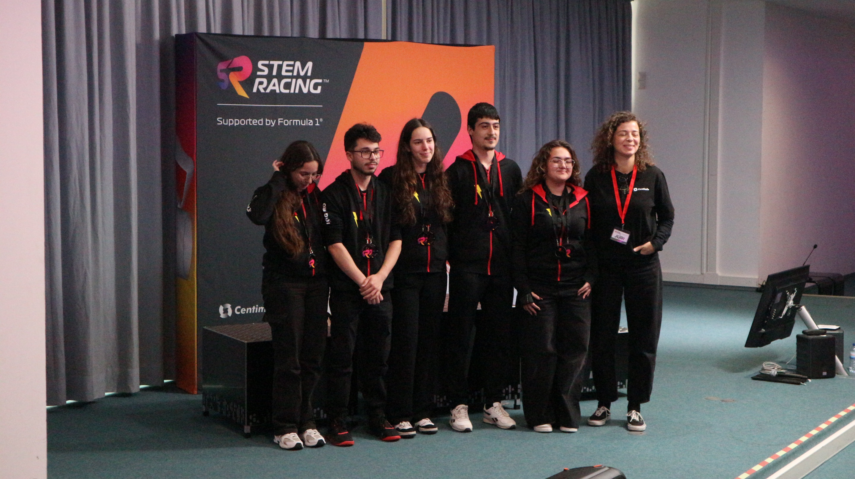Fotografia de equipa na fase regional